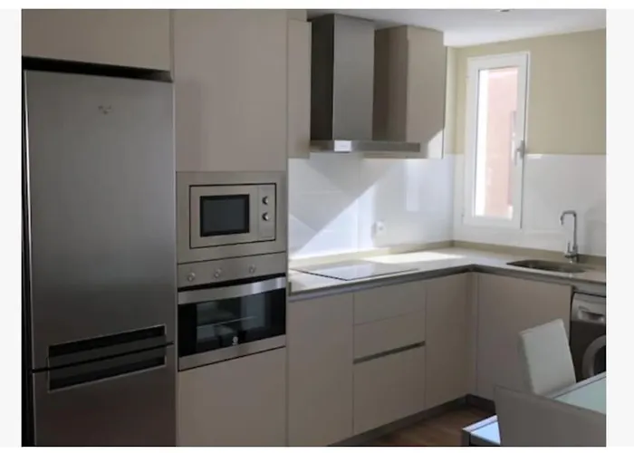 Apartamento Centrico De Diseno En Calle Tres Forques,Valencia