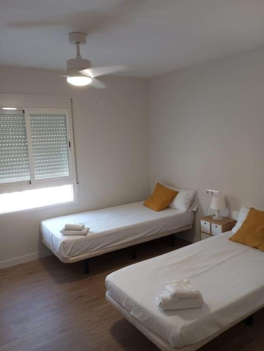 Appartement Centrico De Diseno En Calle Tres Forques,valencia Valence
