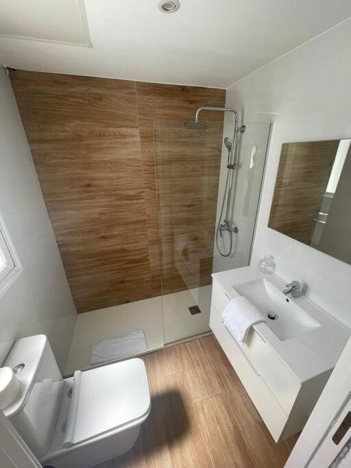 Centrico De Diseno En Calle Tres Forques,valencia Apartamento *